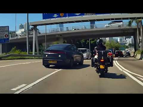 車CAM直擊 - 西人磁石認證😵 電單車半分鐘被閘兩次
