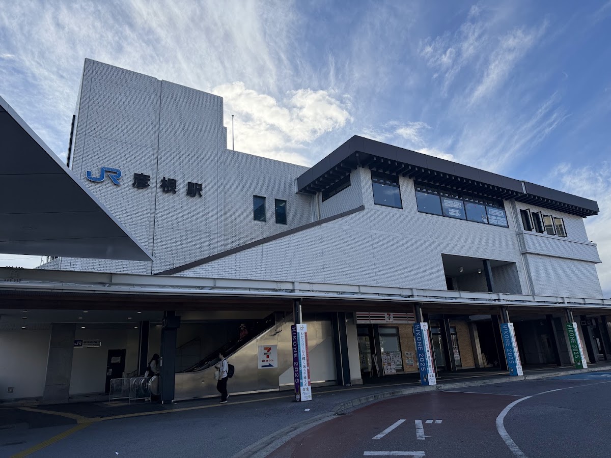 JR彥根車站外觀與廣場