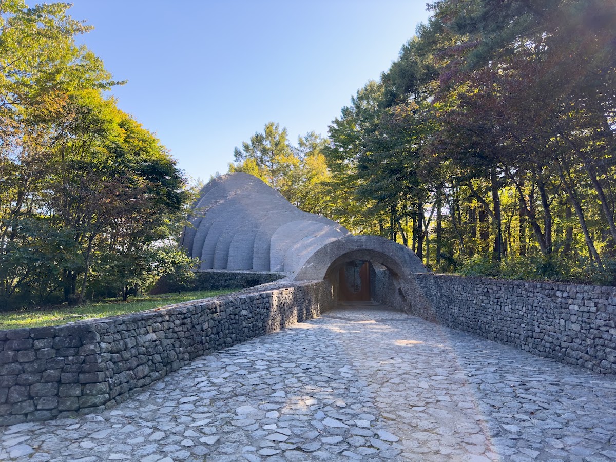 石之教堂戶外建築大景與步道