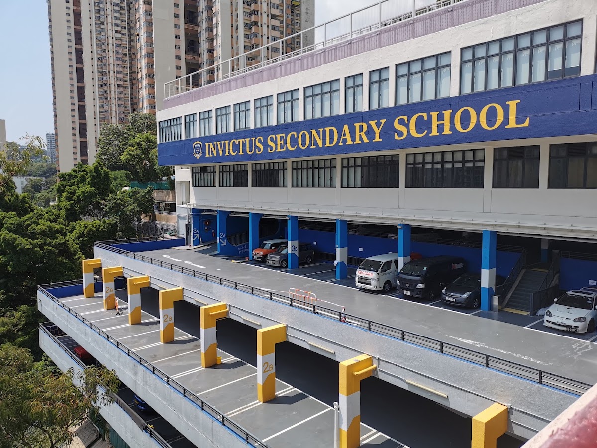 興民商場停車場 實景照片 1
