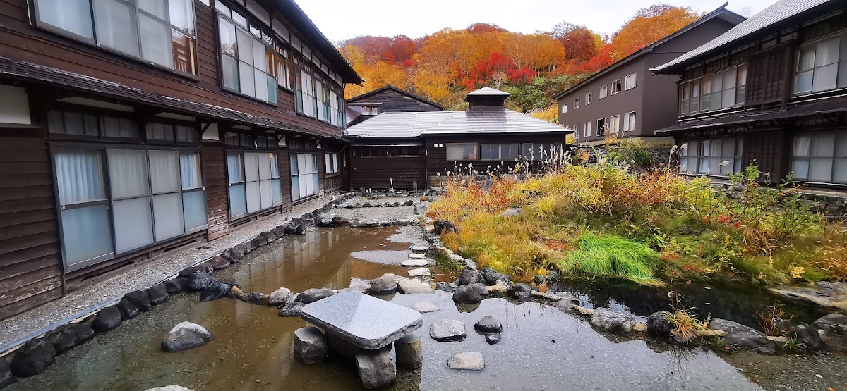 酸湯溫泉(酸ヶ湯温泉) 實景照片 1