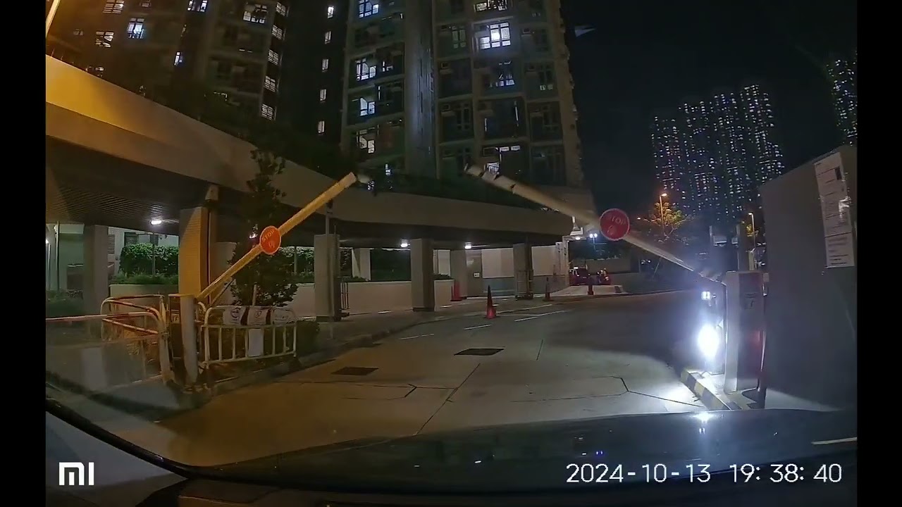 【滿 FULL】東涌裕雅商場停車場 (入) Yu Nga Shopping Centre Carpark in Tung Chung (In)