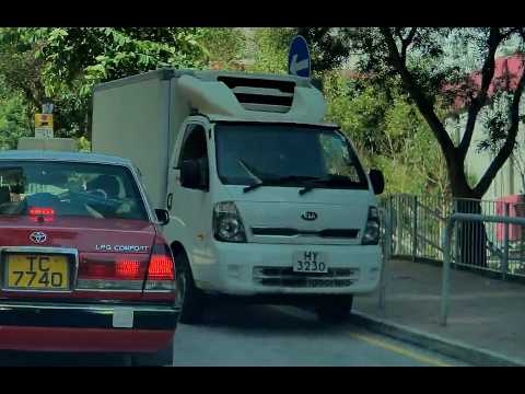 車CAM直擊 - HY3230 貪快逆線行駛，同佢講逆線，佢話「我去前面㗎咋」