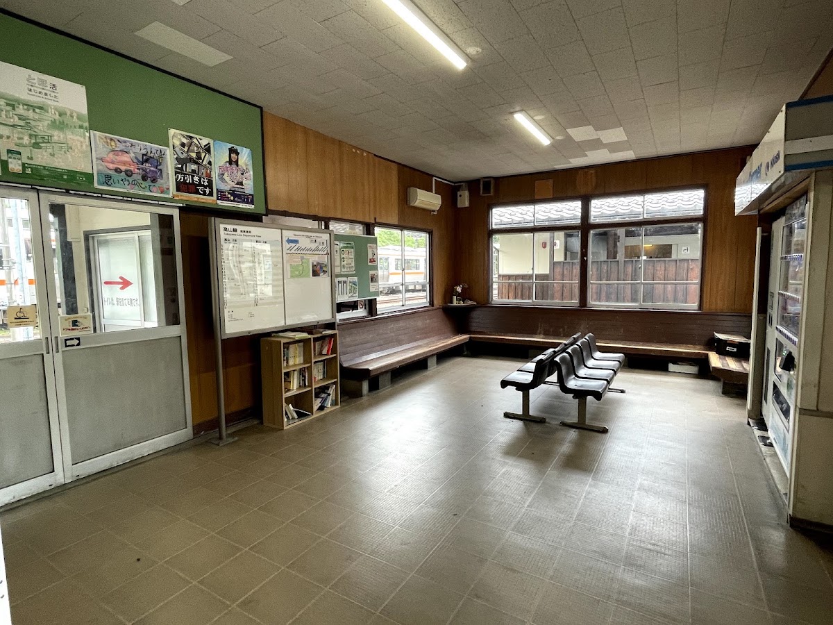 JR豬谷站(JR猪谷駅) 實景照片 7