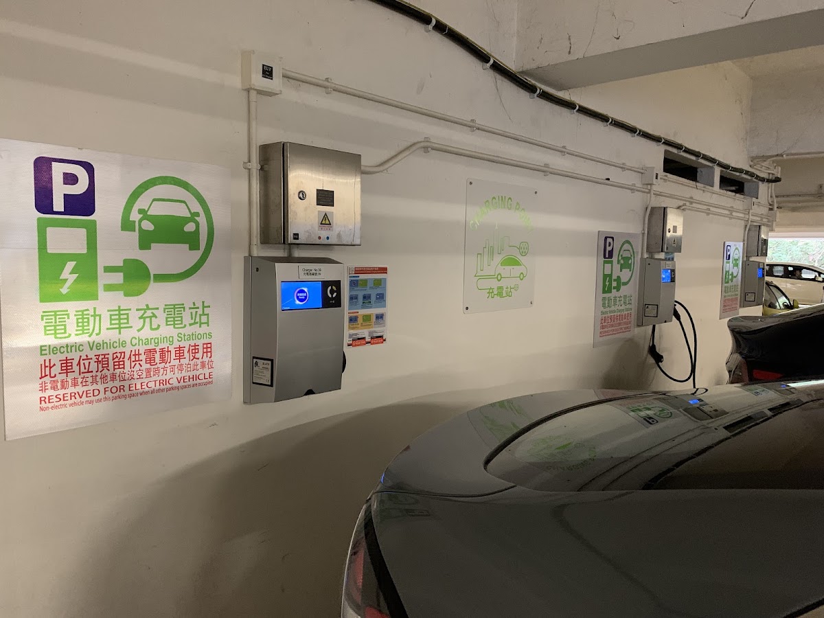 順利邨體育館停車場 實景照片 4