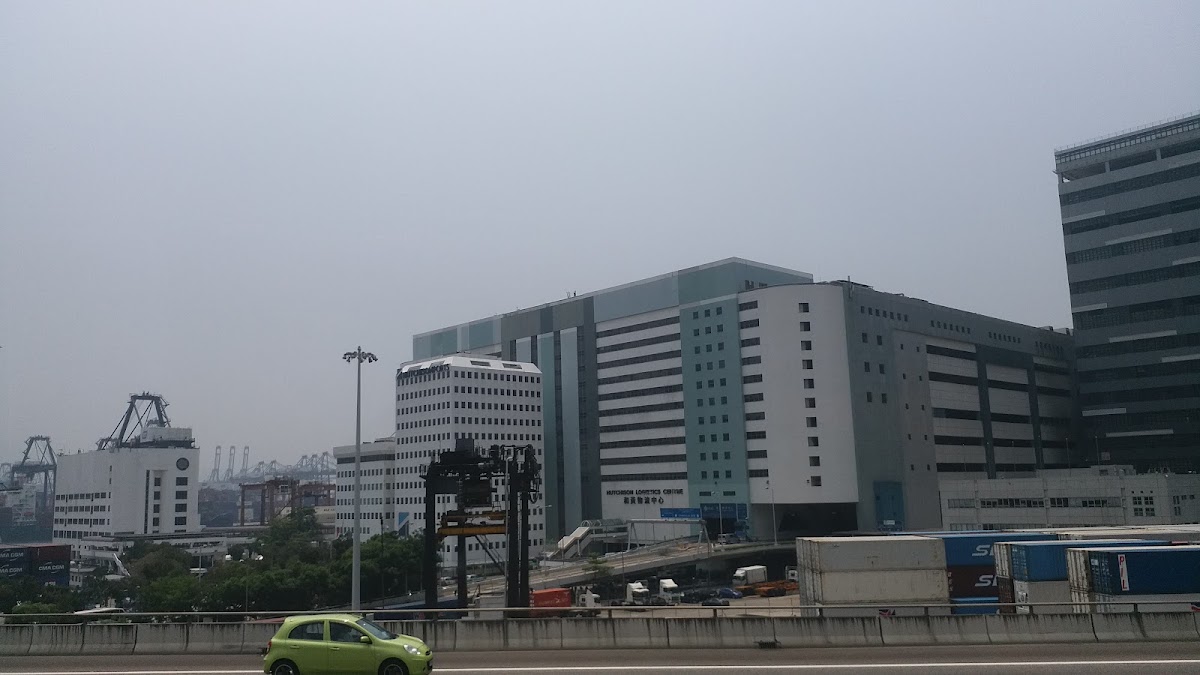 和黃物流中心停車場 實景照片 3