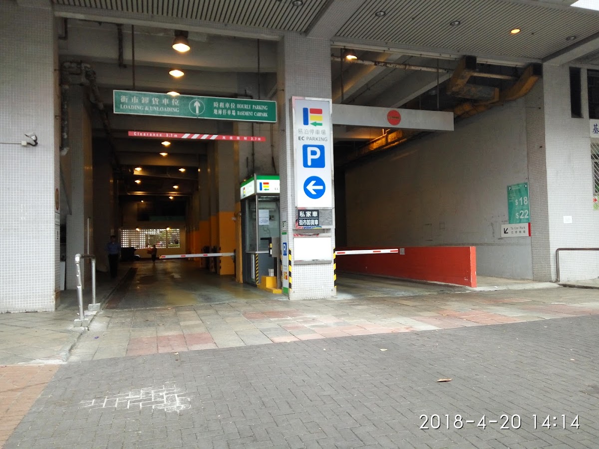 寶湖花園停車場 實景照片 10