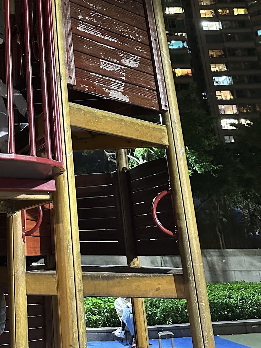 港鐵九龍站停車場 實景照片 9