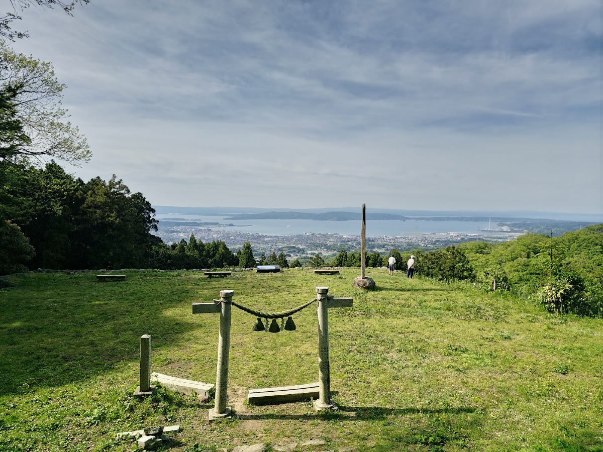 七尾城本丸遠眺七尾灣大景