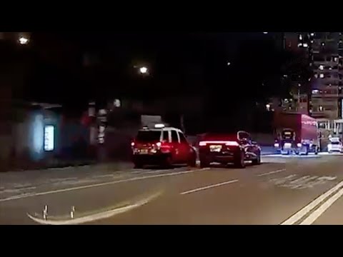 車CAM直擊 - 盲毛中港L連過兩線 差啲炒落部的士度