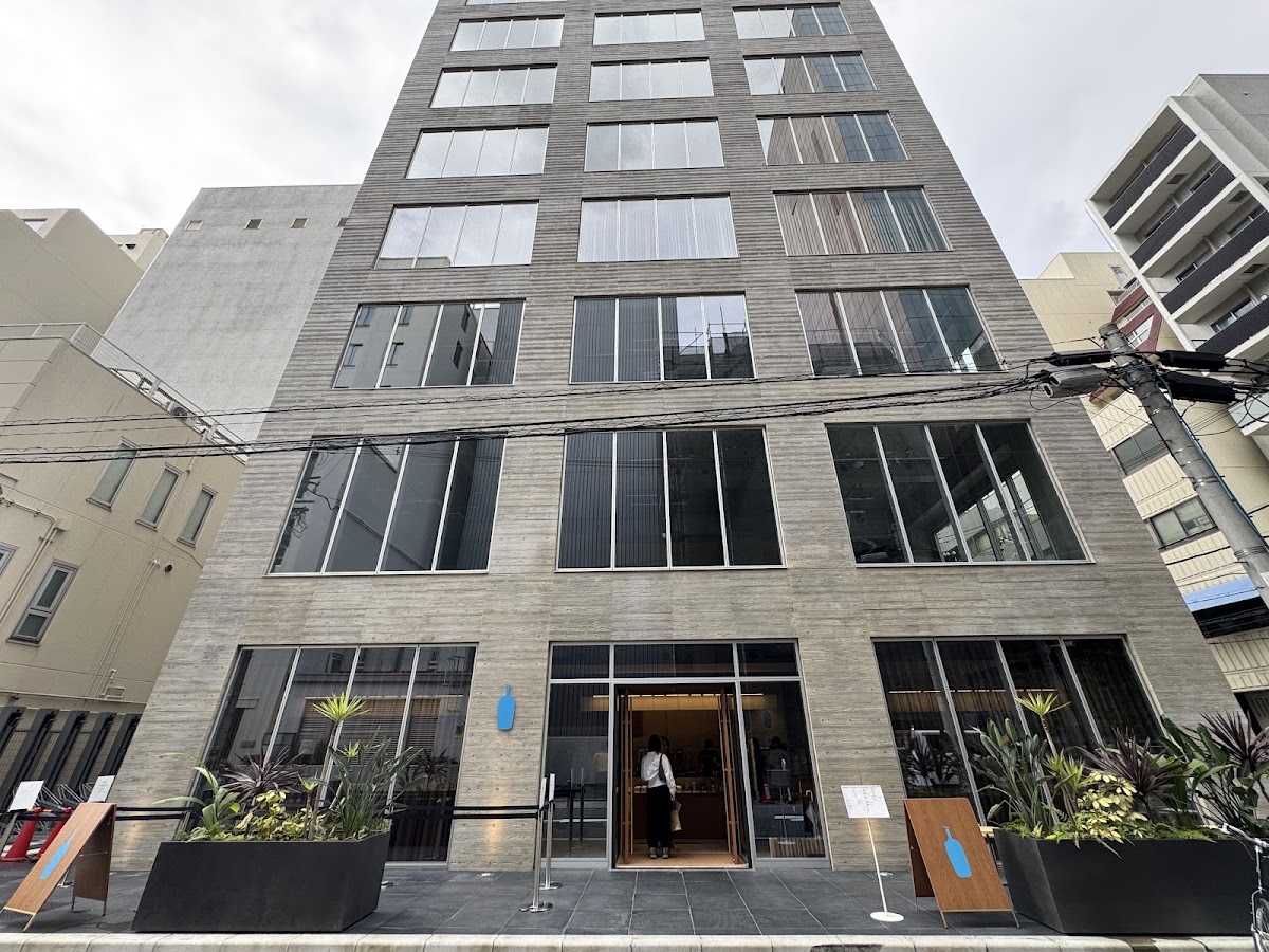 建築物外觀正面全景