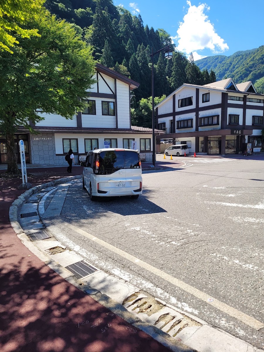 立山站前轉乘停車場（立山駅前駐車場） 實景照片 8