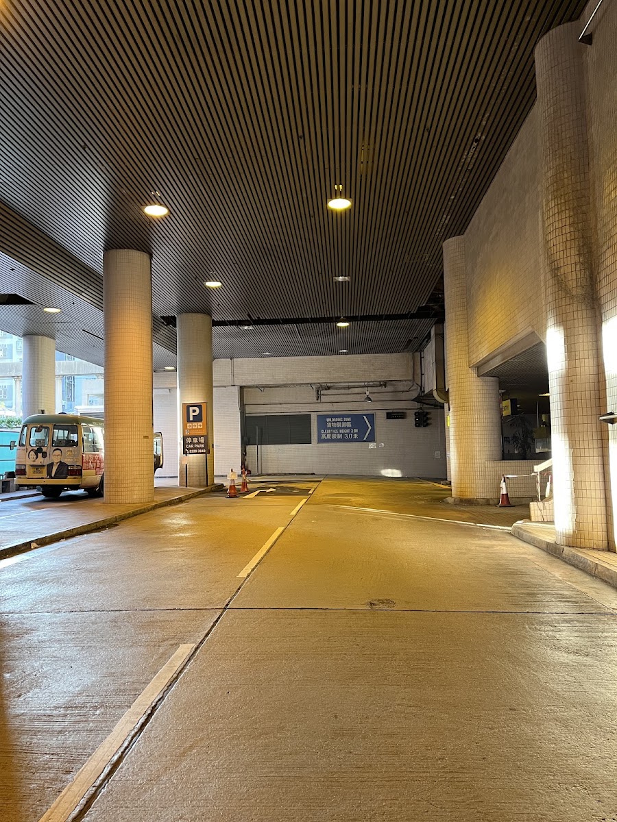 荃灣海濱廣場 Riviera Plaza 停車場 實景照片 3
