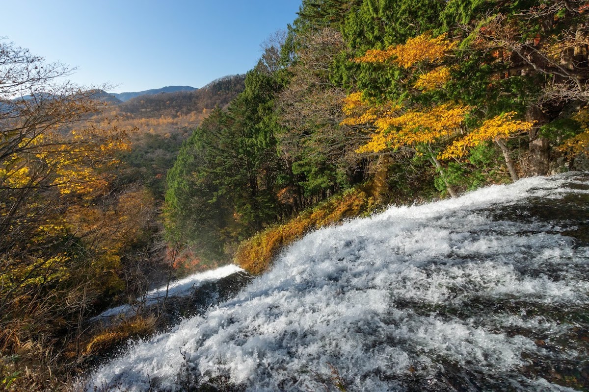 湯瀑布(湯滝)
