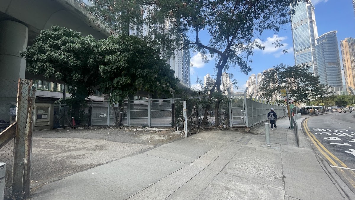 荃灣德士古道露天停車場 (金偉) 實景照片 3