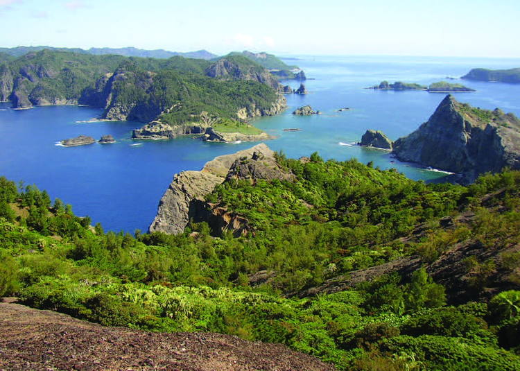 小笠原群島多島海景高空俯瞰