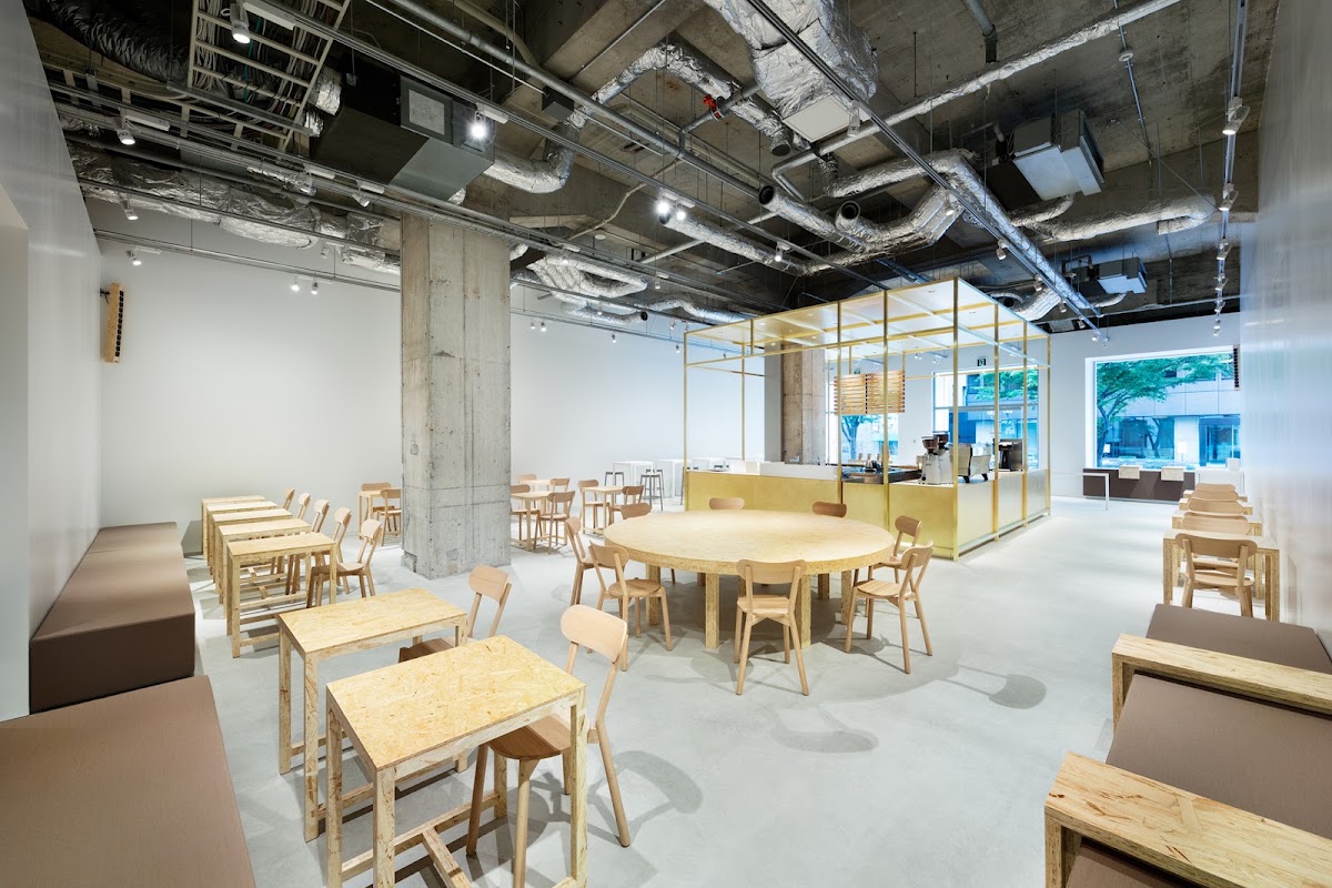 藍瓶咖啡 神戶店（ブルーボトルコーヒー 神戸カフェ） 實景照片 1