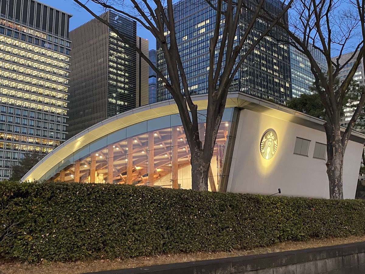 星巴克咖啡 皇居外苑和田倉噴水公園店(スターバックス コーヒー 皇居外苑 和田倉噴水公園店) 實景照片 10
