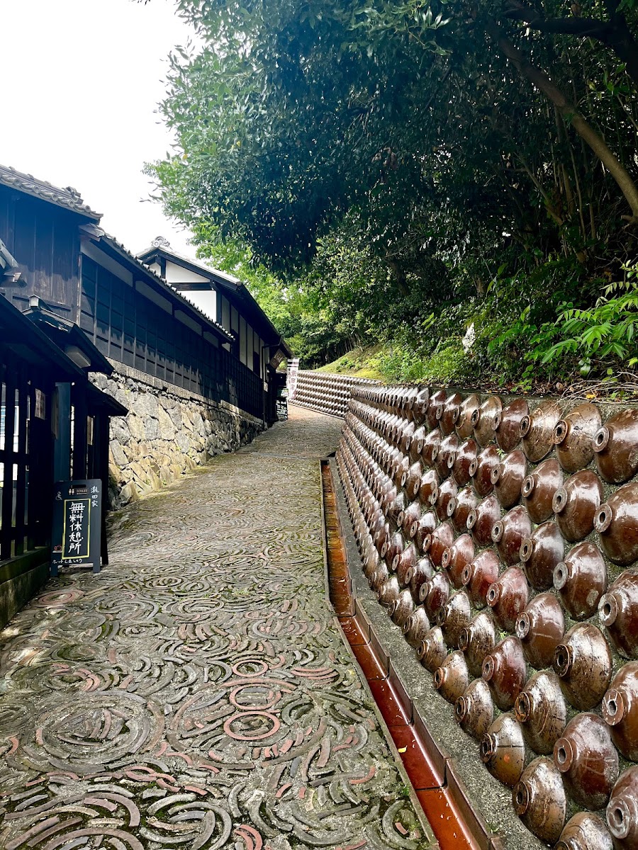 常滑陶瓷器散步道（常滑やきもの散歩道）