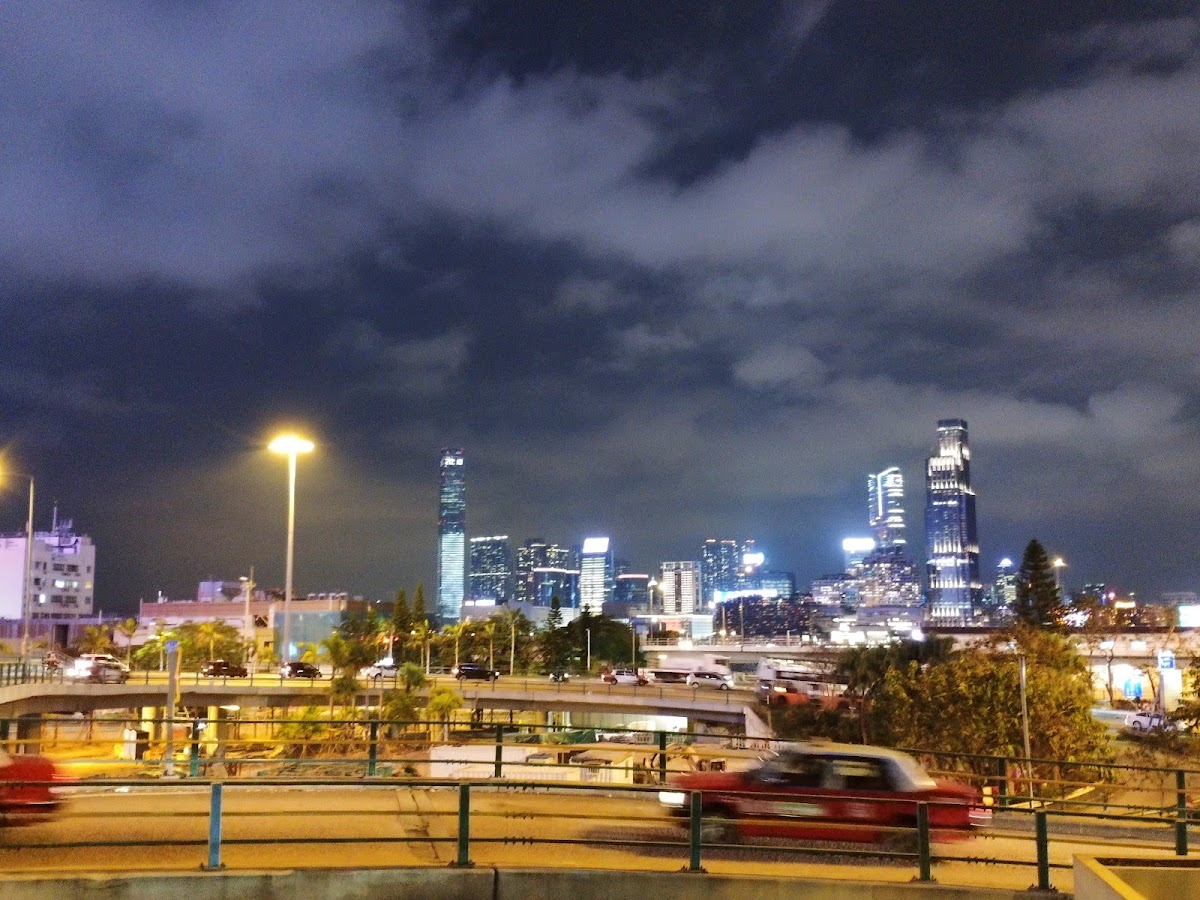 伊利沙伯大廈停車場 實景照片 1
