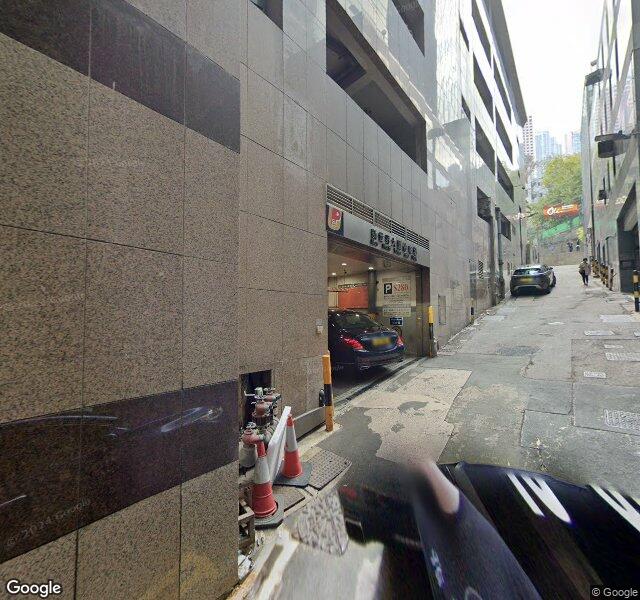新世界大廈 New World Tower 停車場