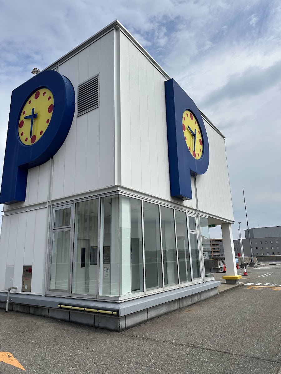 金澤站西口時計停車場（金沢駅西口時計駐車場） 實景照片 3