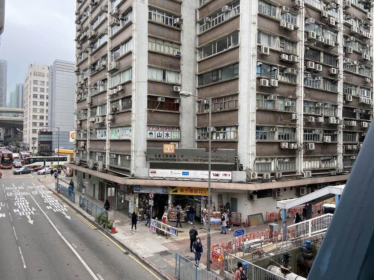 官塘工業中心停車場 實景照片 1