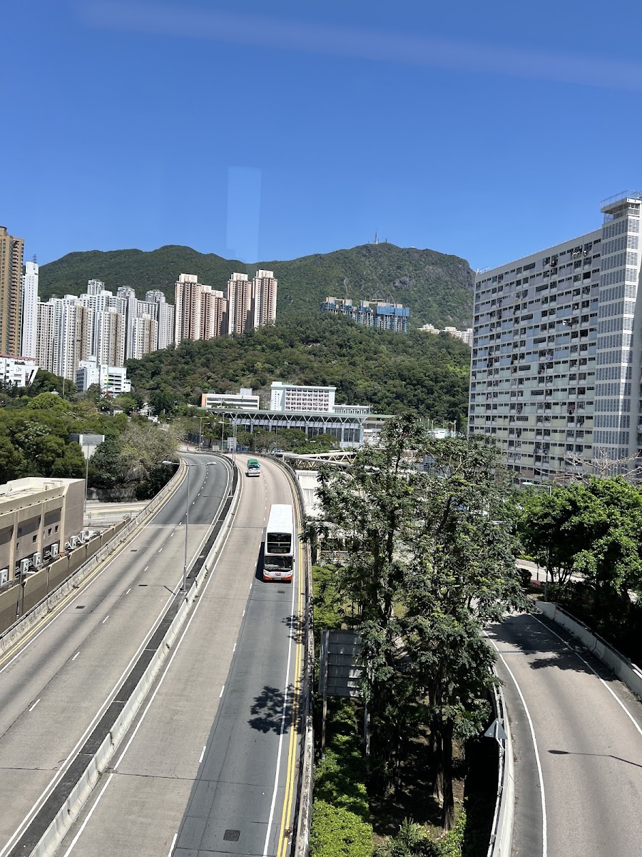 彩虹邨停車場 實景照片 4