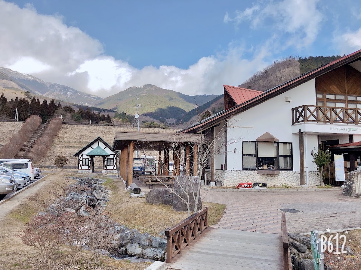 山景與主建築外觀