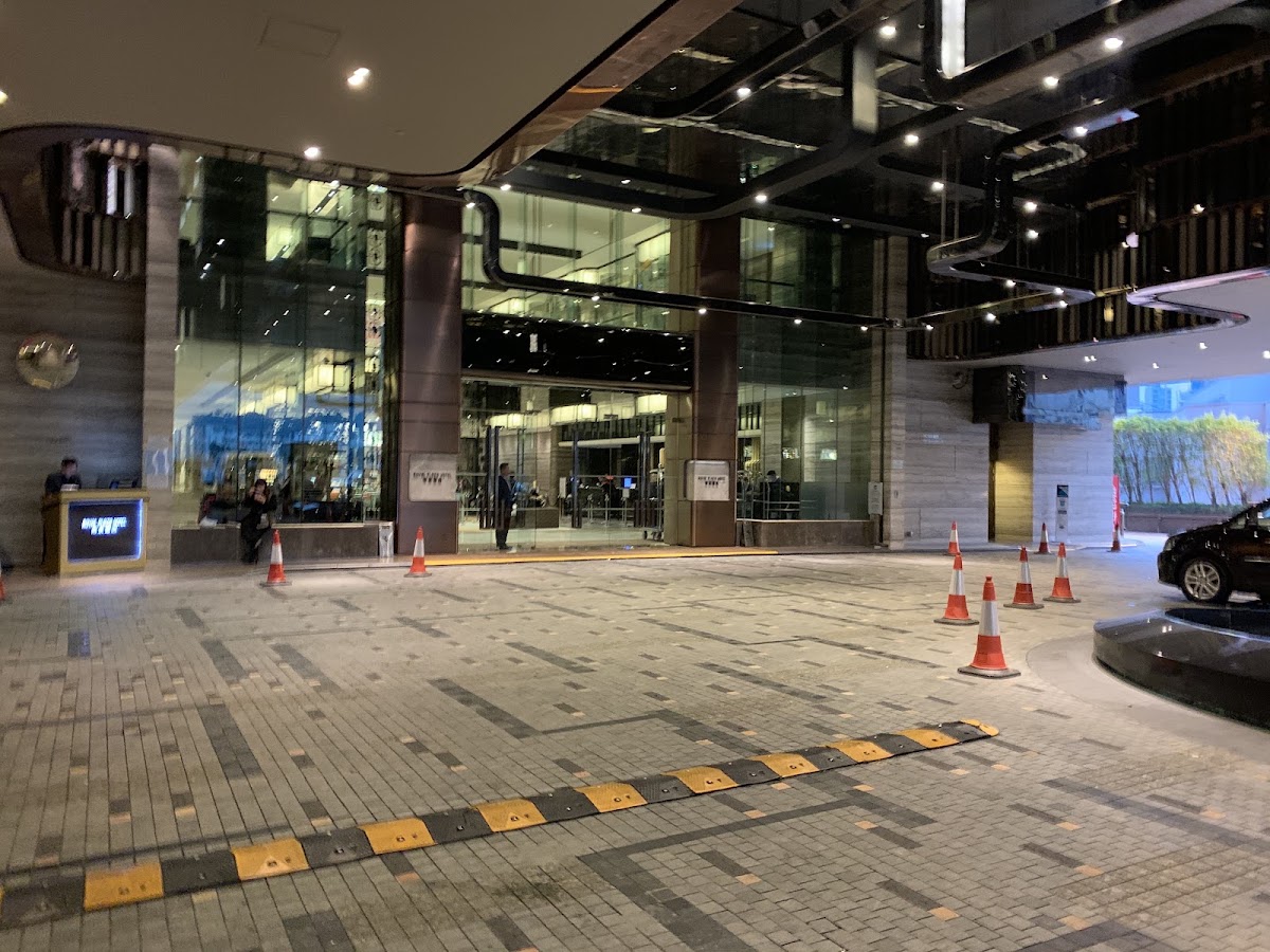 帝京酒店 Royal Plaza Hotel 停車場 實景照片 3