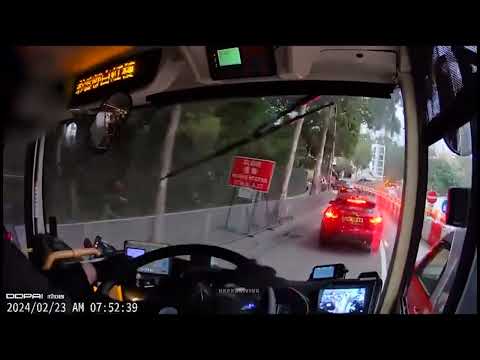 車CAM直擊 - 新清水灣道近順利邨體育館 巴士與的士相撞