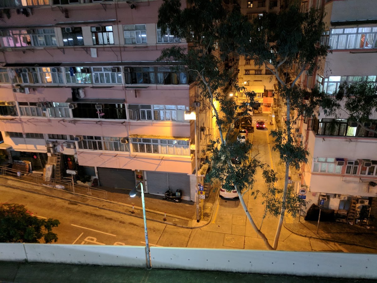 明園大廈二期停車場 實景照片 1