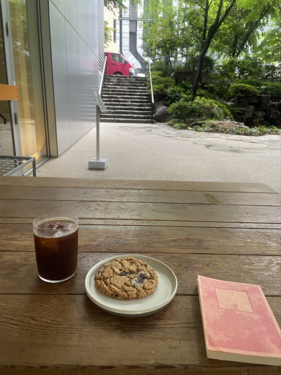 藍瓶咖啡 六本木店（ブルーボトルコーヒー 六本木カフェ） 實景照片 3