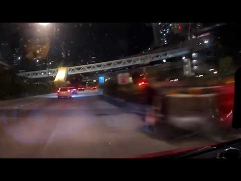 車CAM直擊 - 癡線行人 公路亂過馬路 🥶