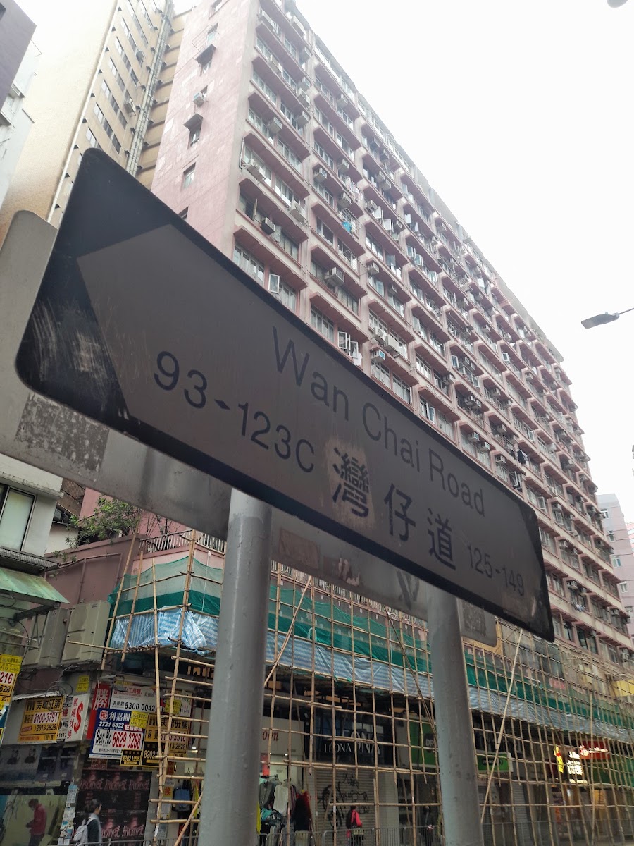 卓凌中心停車場 實景照片 3