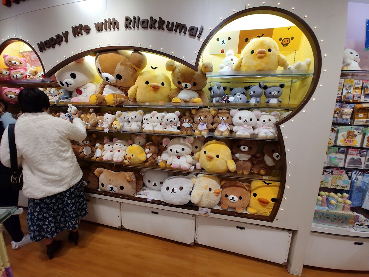 拉拉熊絨毛玩偶展示櫃