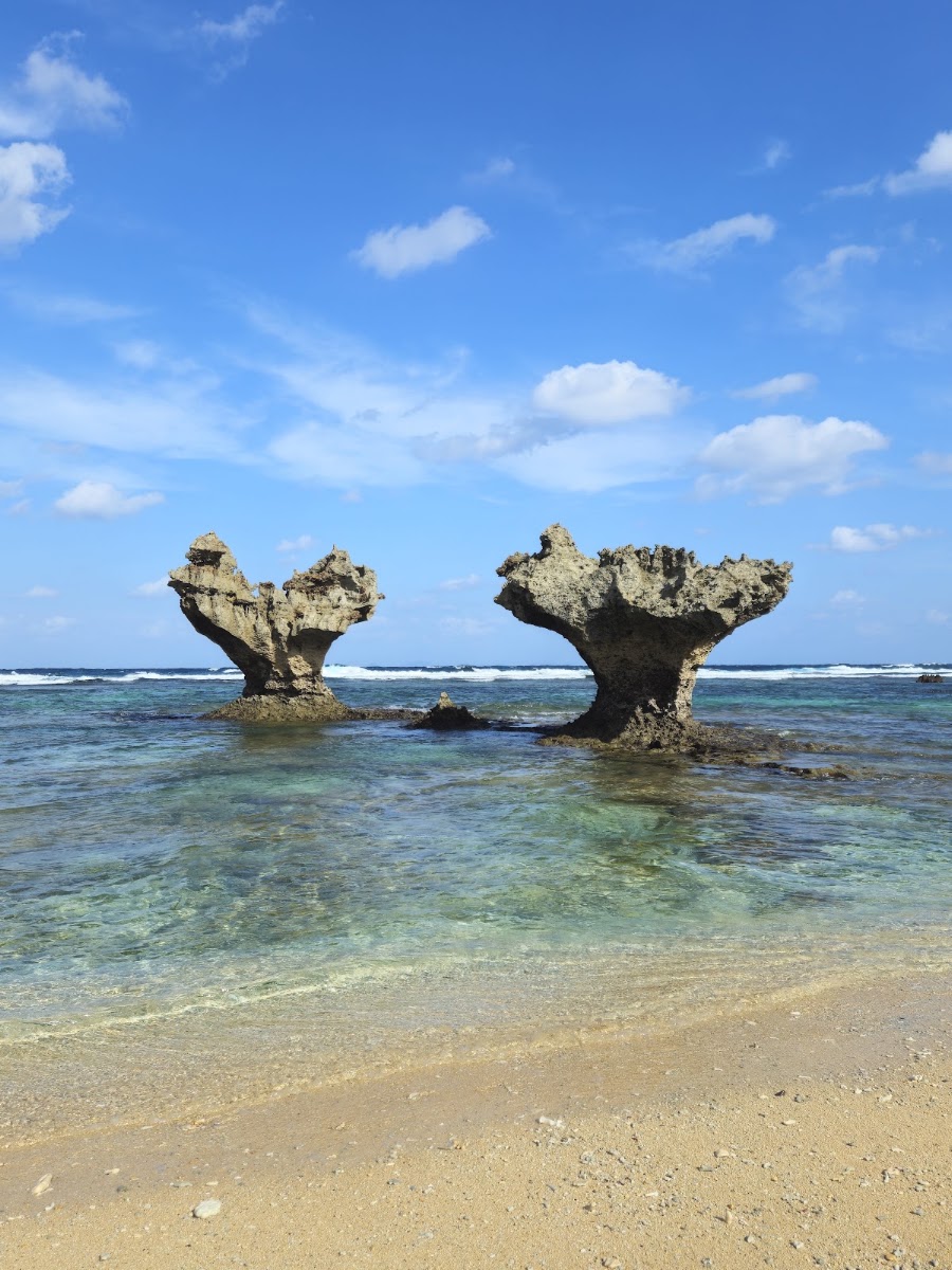 古宇利島心型岩(ティーヌ浜 ハートロック) 實景照片 6