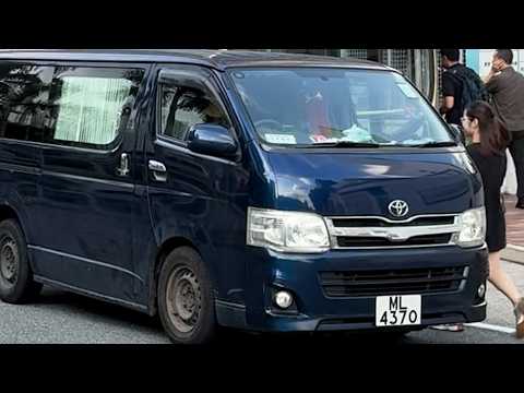 直擊 - ML4370 停呢個位咁有型？違泊阻住巴士