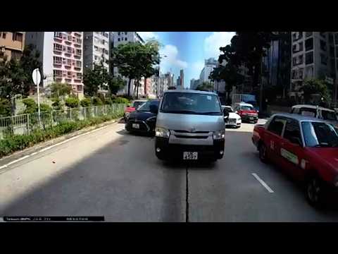車CAM直擊 - 好人貨Van大哥 4597 讓個位俾我 cut，盲毛 YA4295 從後撞上