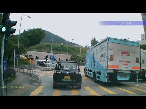車CAM直擊 - 龍悅路往南昌街 經常有車衝燈 #危險注意