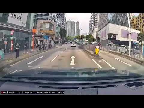 車cam特警：  唔洗擔心，佢嘅英姿已經影低咗，好快有人通知佢認領 (報東張)