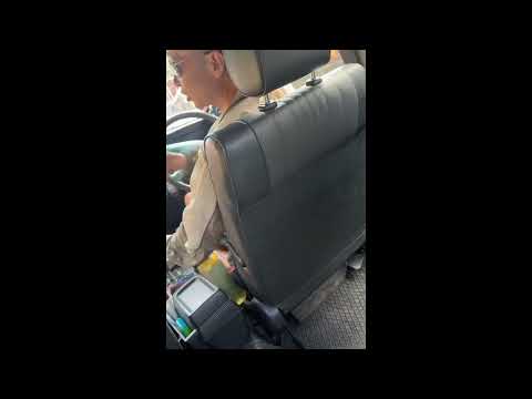 車CAM直擊 - 的士女乘客去如心廣場 的士司機提出荃灣廣場落車