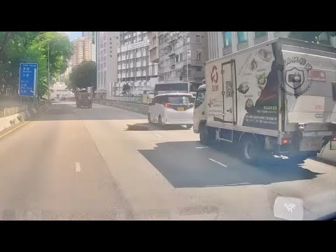 車CAM直擊 - 何記清折載貨不穩 差啲累到人地追撞
