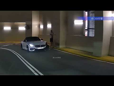 車CAM直擊 - (意外後現場) Z4 荃新天地停車場上斜自炒