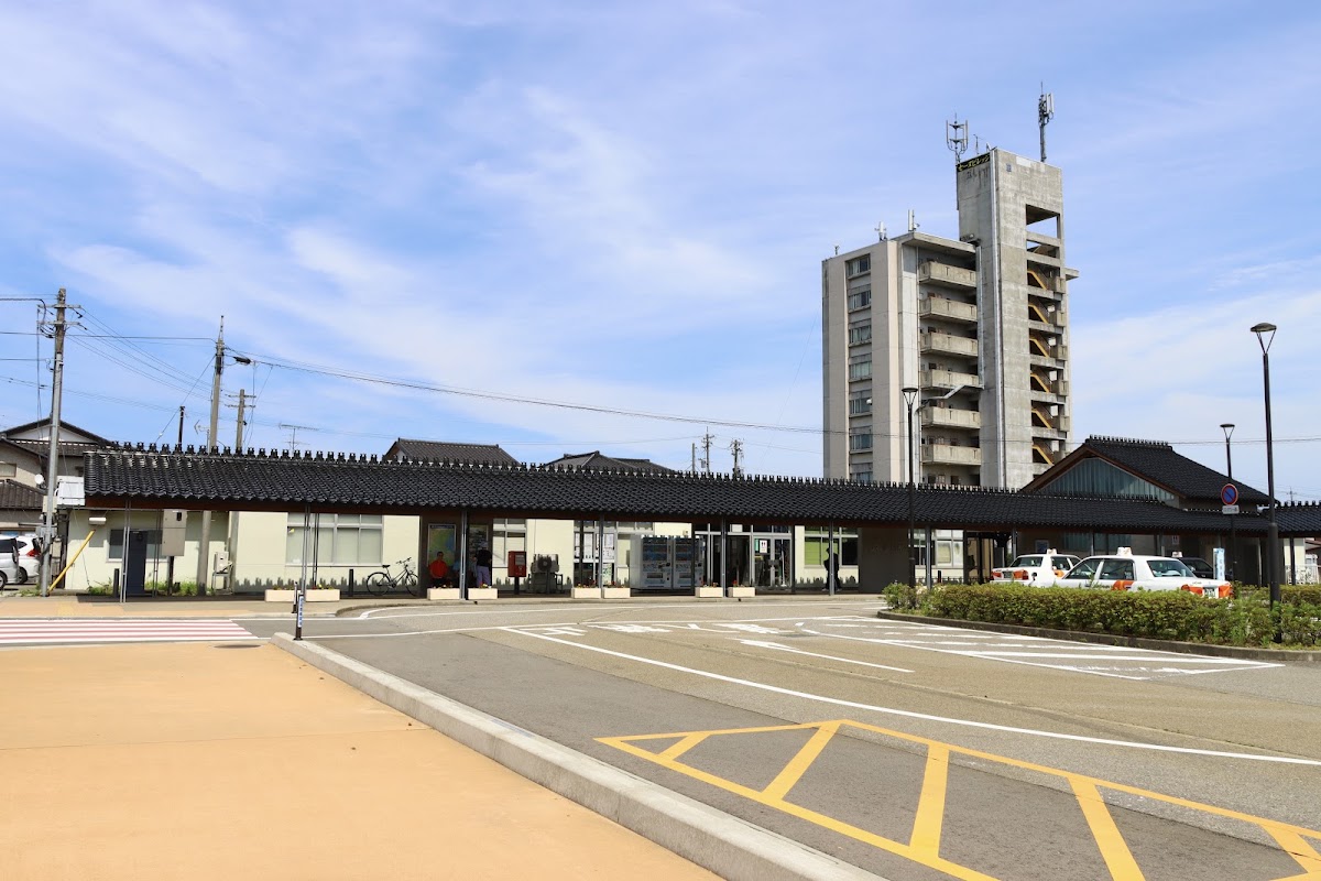 JR冰見站(JR氷見駅) 實景照片 8
