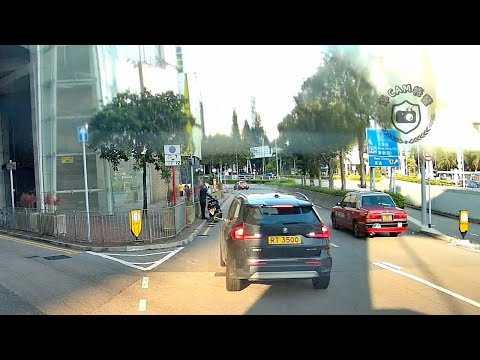 車CAM直擊 - CLS￼ RT3500 行錯路倒車返入路口